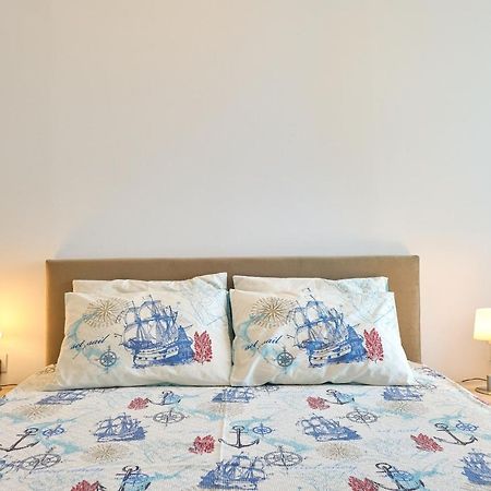 Alina Lake View Apartment Мамая Екстериор снимка