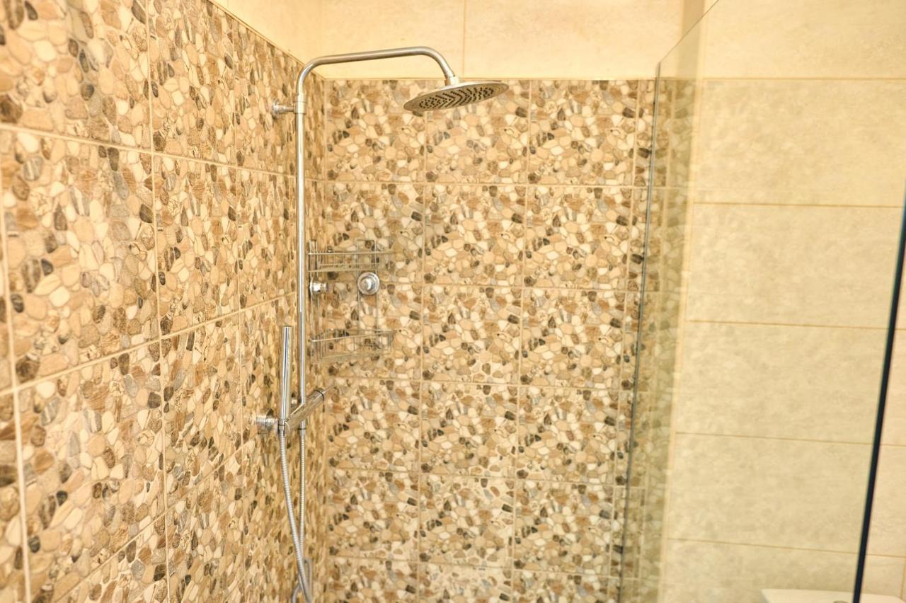 Alina Lake View Apartment Мамая Екстериор снимка