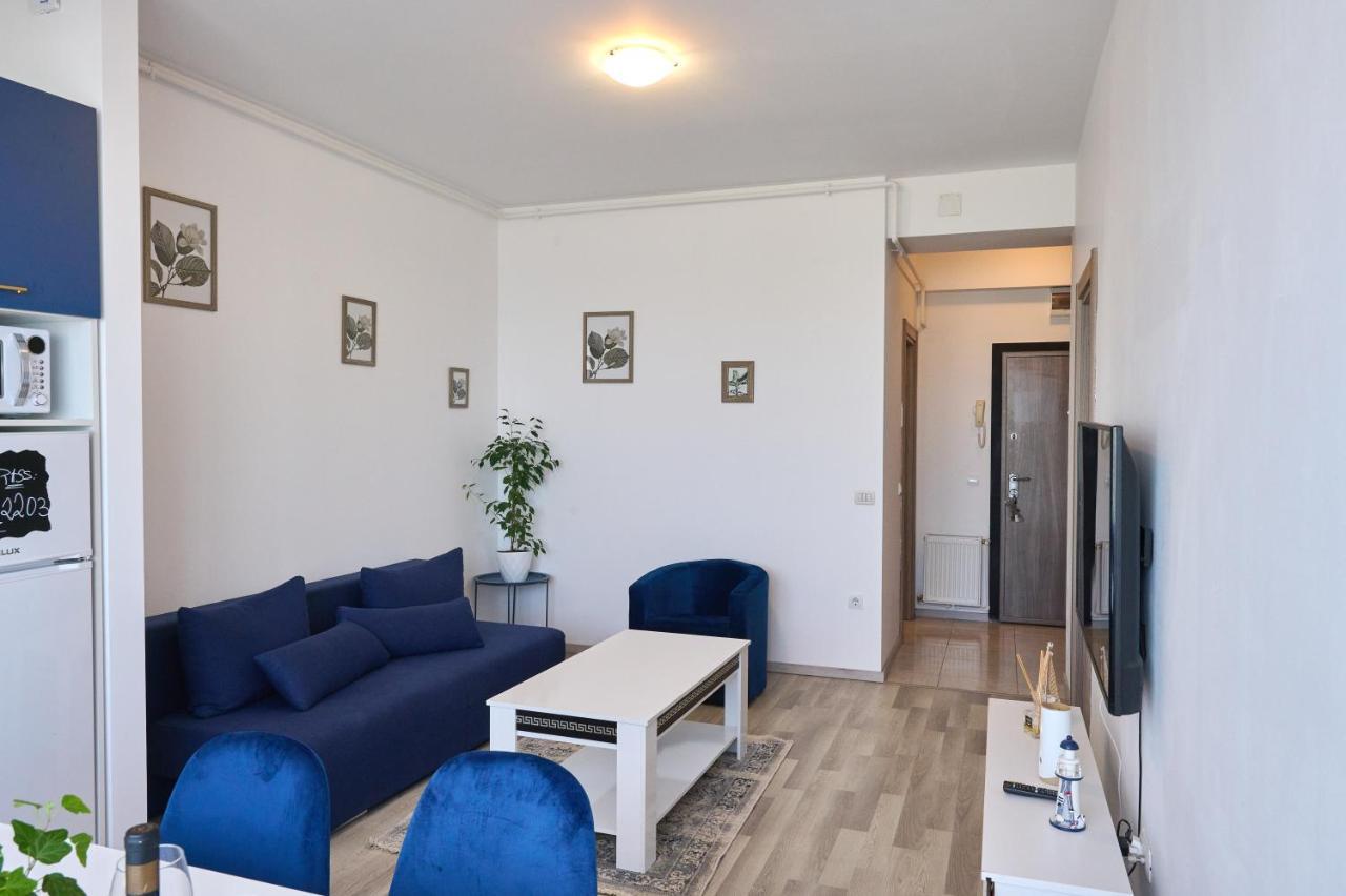 Alina Lake View Apartment Мамая Екстериор снимка