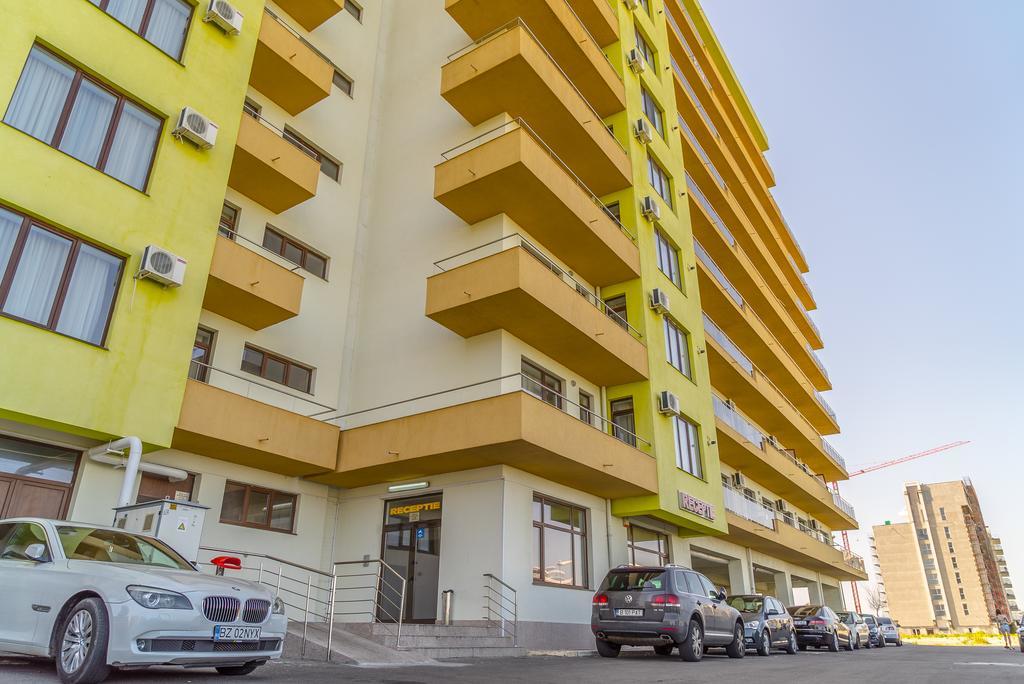 Alina Lake View Apartment Мамая Екстериор снимка